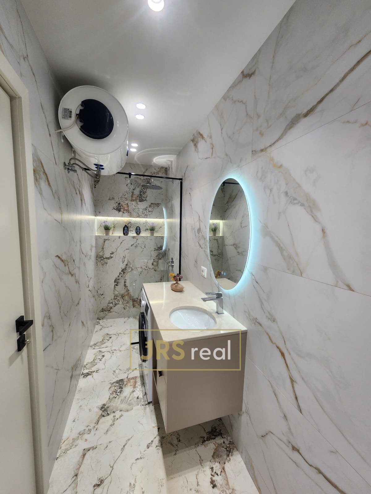 WhatsApp Image 2025-12-11 at 20.17.53 (3)