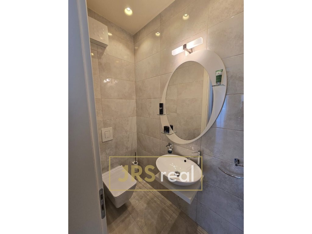 1218828_WhatsApp_Image_2025-09-12_at_17.43.27_1