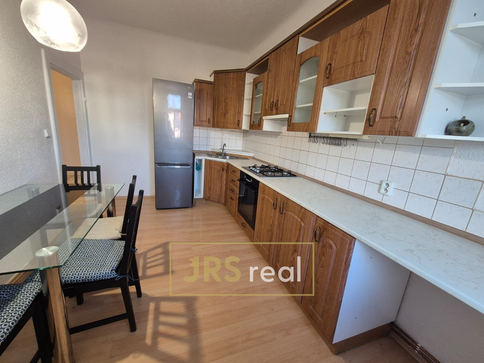 WhatsApp Image 2025-11-18 at 14.46.28 (2)