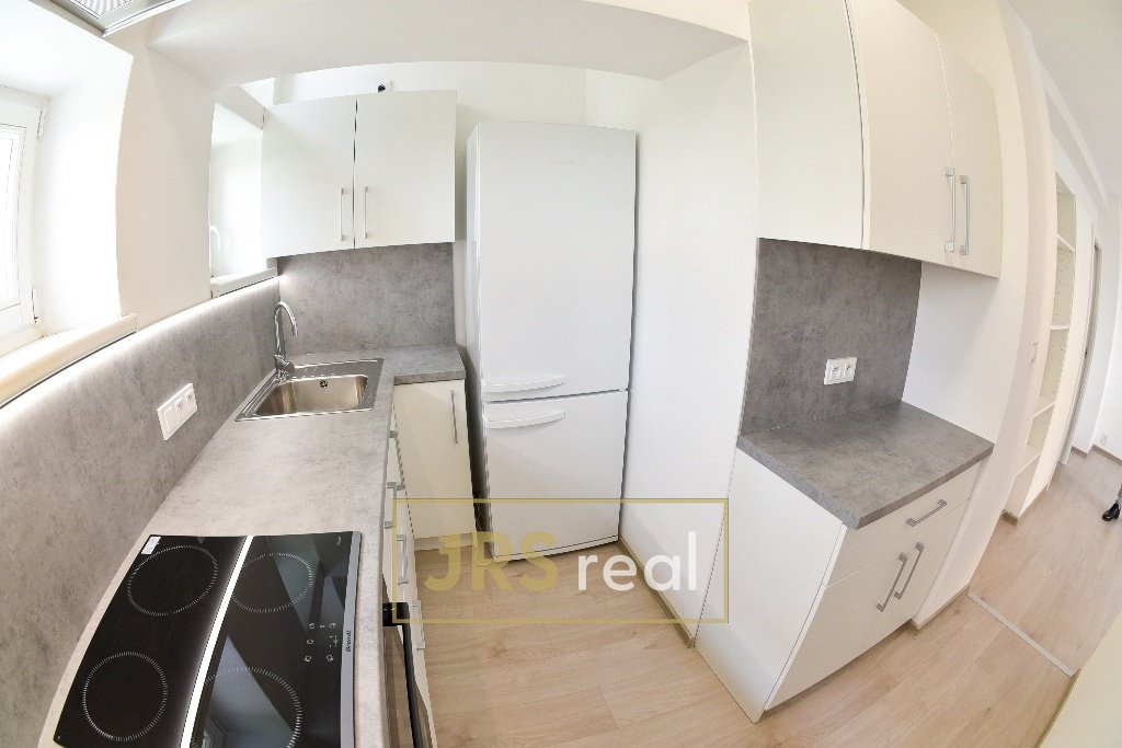pronajem-byty-2-kk-m2-brno-styrice-02-9a8f82