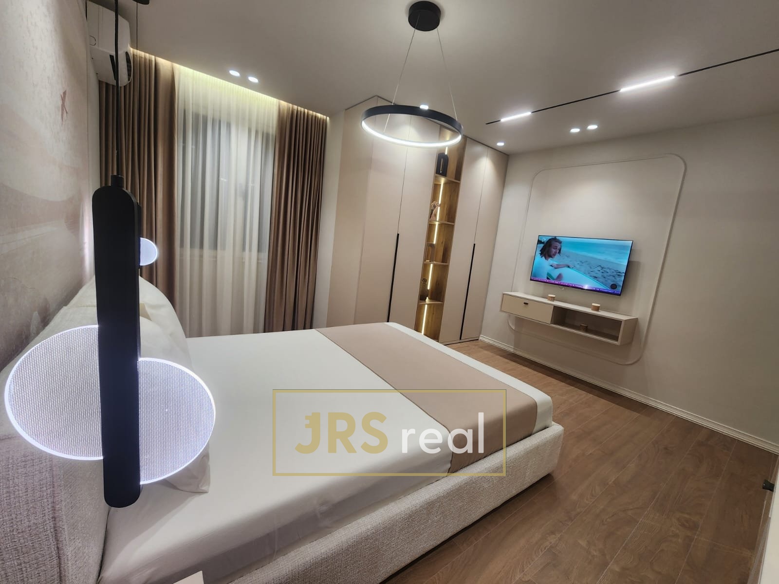 WhatsApp Image 2025-12-11 at 20.17.51 (1)