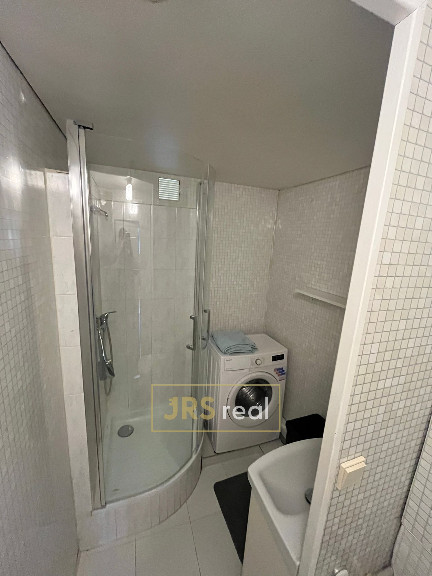 WhatsApp Image 2026-03-18 at 08.28.13 (2)