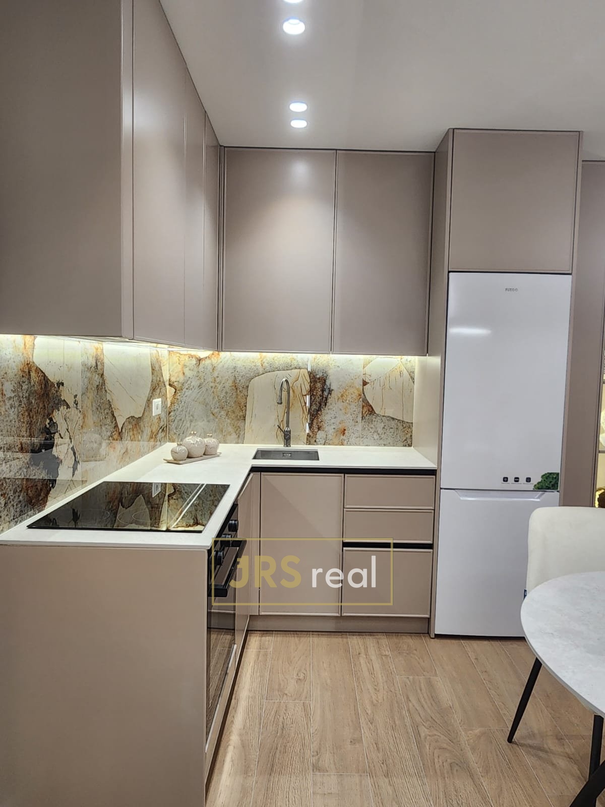 WhatsApp Image 2025-12-11 at 20.17.56