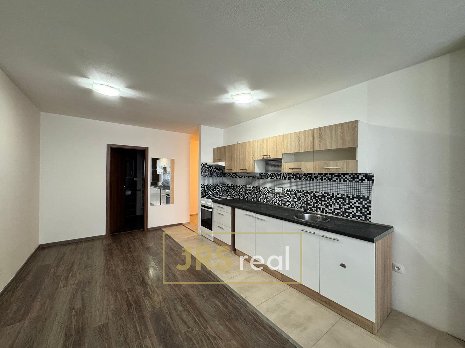 WhatsApp Image 2026-02-25 at 14.27.14 (10)