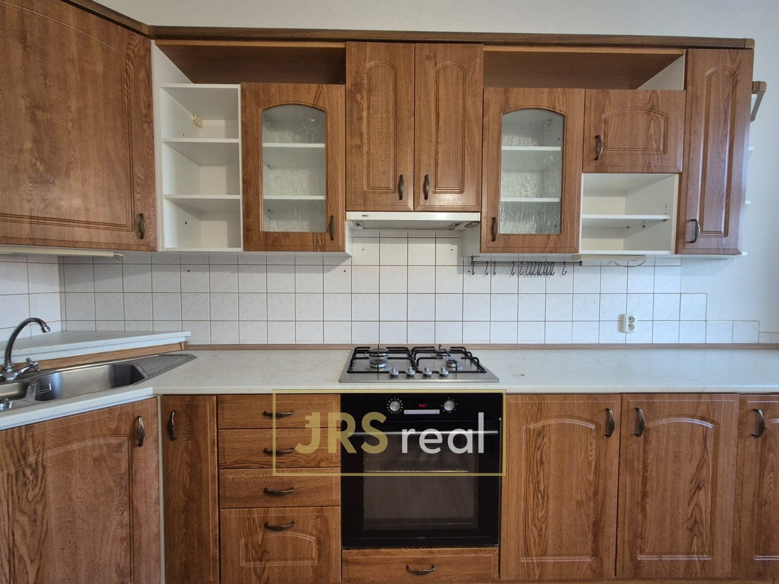 WhatsApp Image 2025-11-18 at 14.46.28 (3)