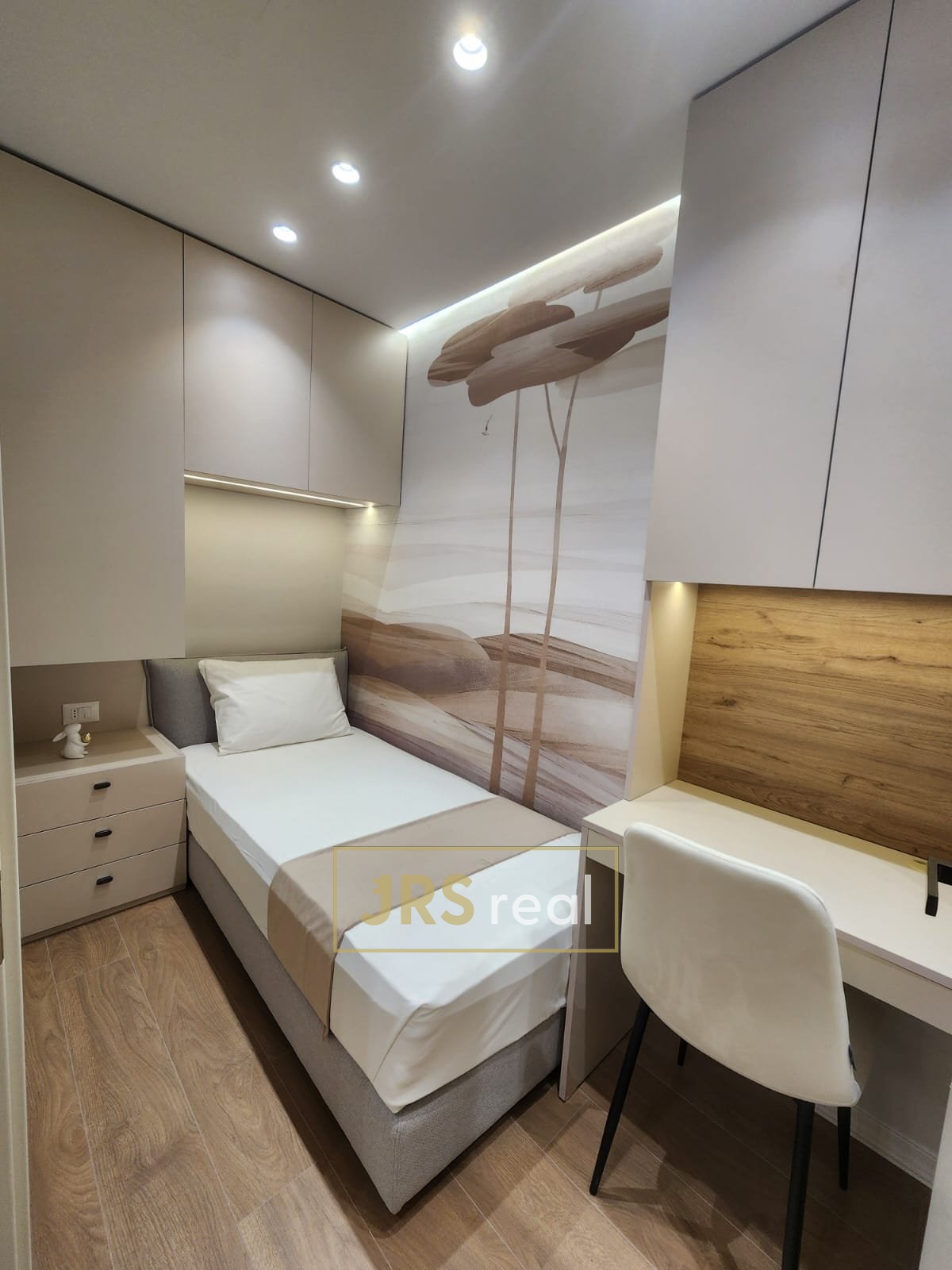 WhatsApp Image 2025-12-11 at 20.17.51 (2)