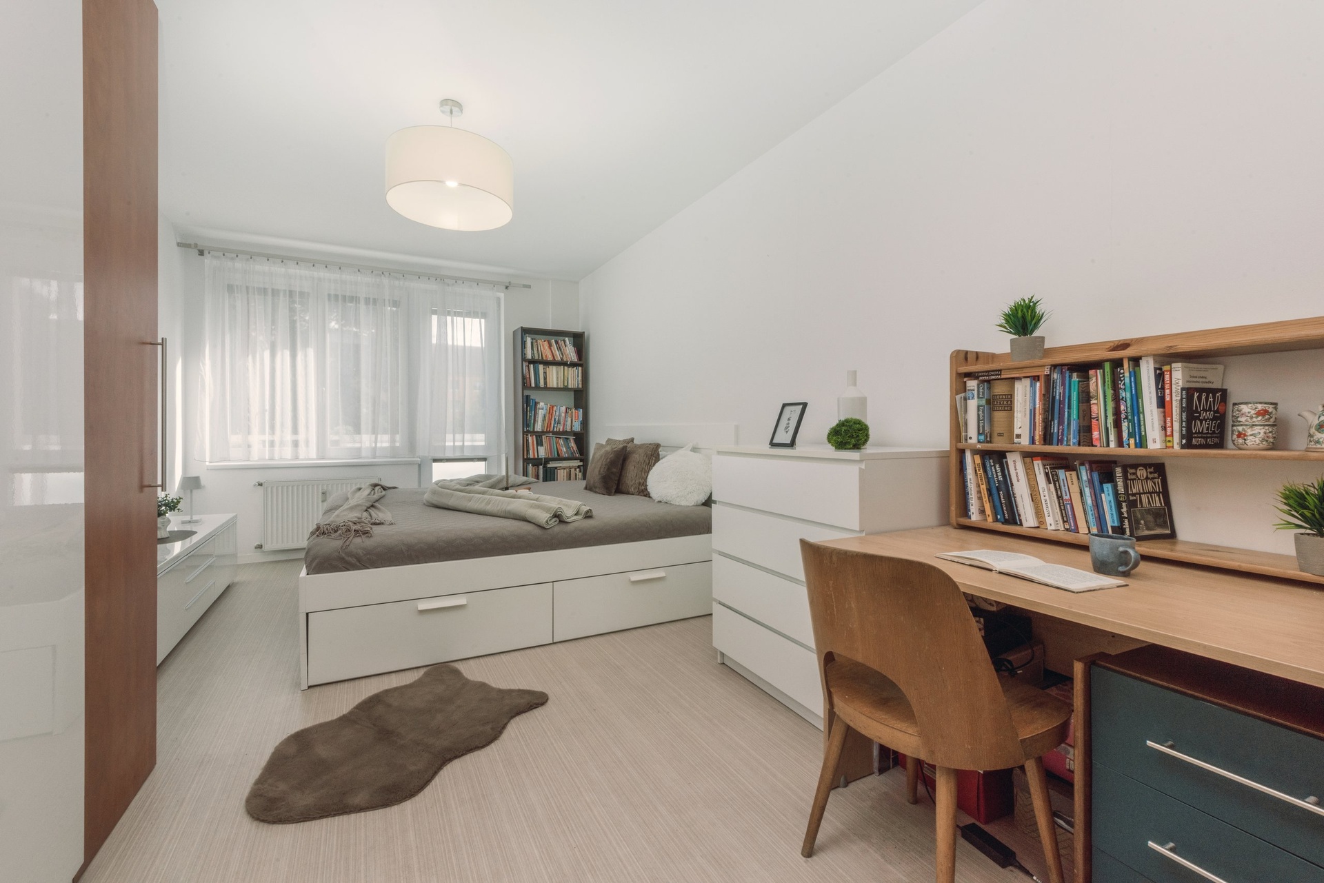 Byt 2+1 Ben. Nám (18)