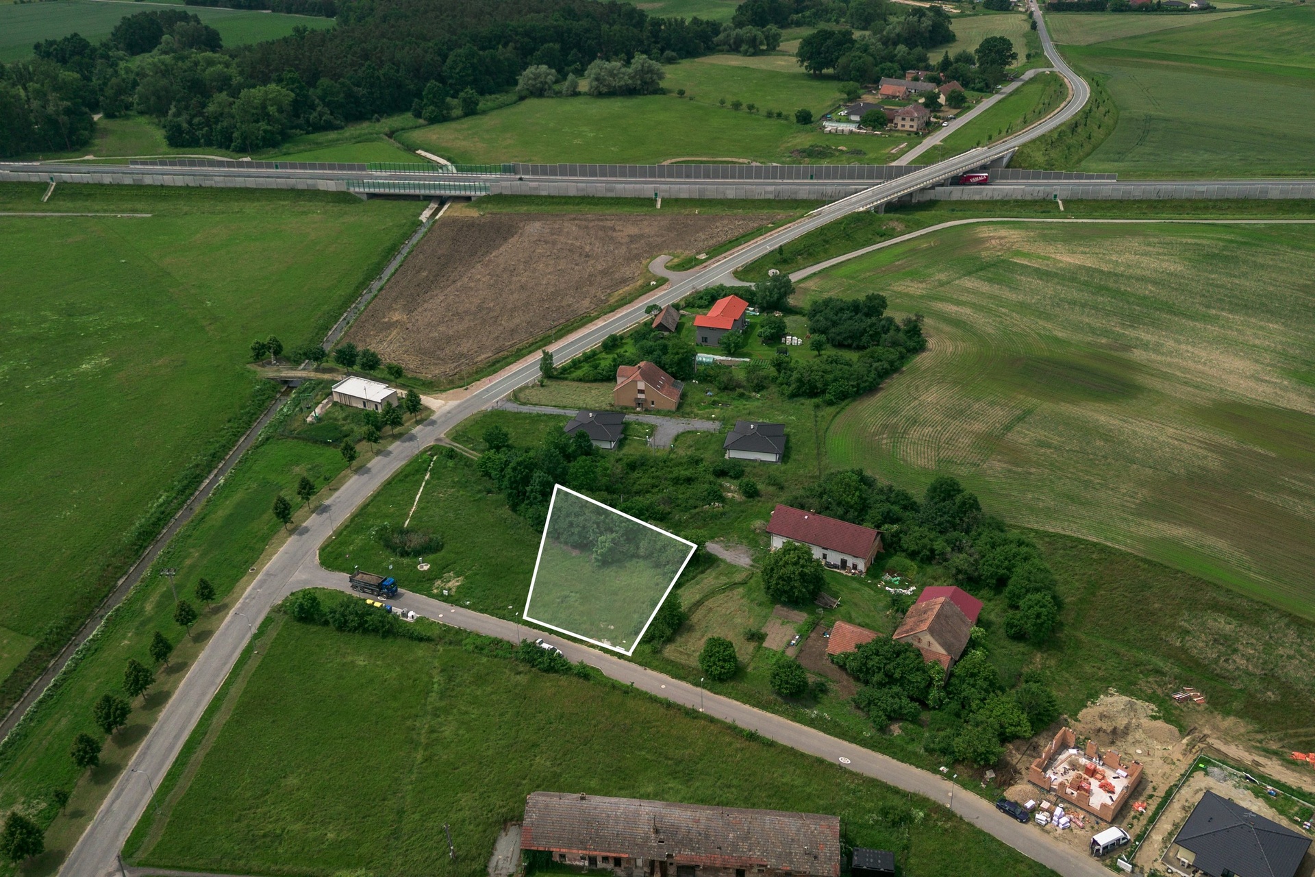 Pozemek (4)