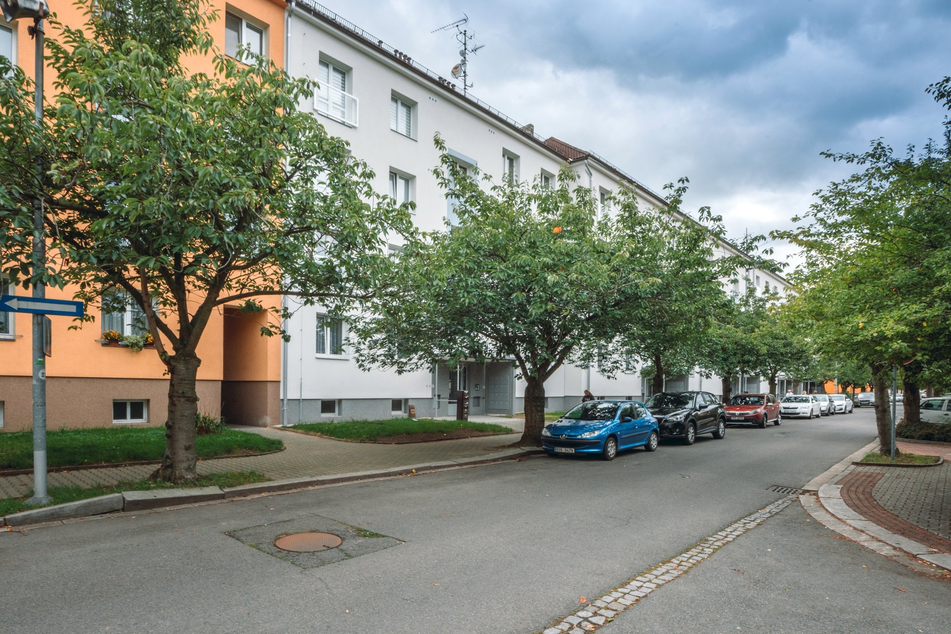 Byt 2+1 Ben. Nám (2)