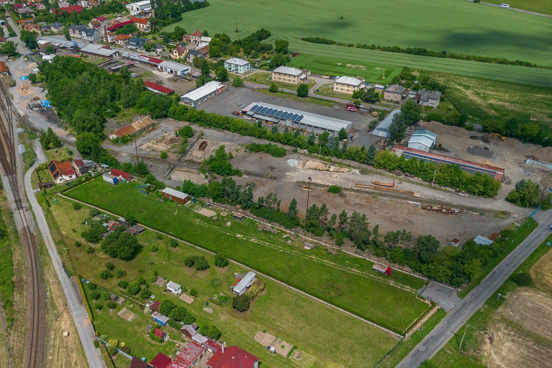 Pozemek Chrast (2)