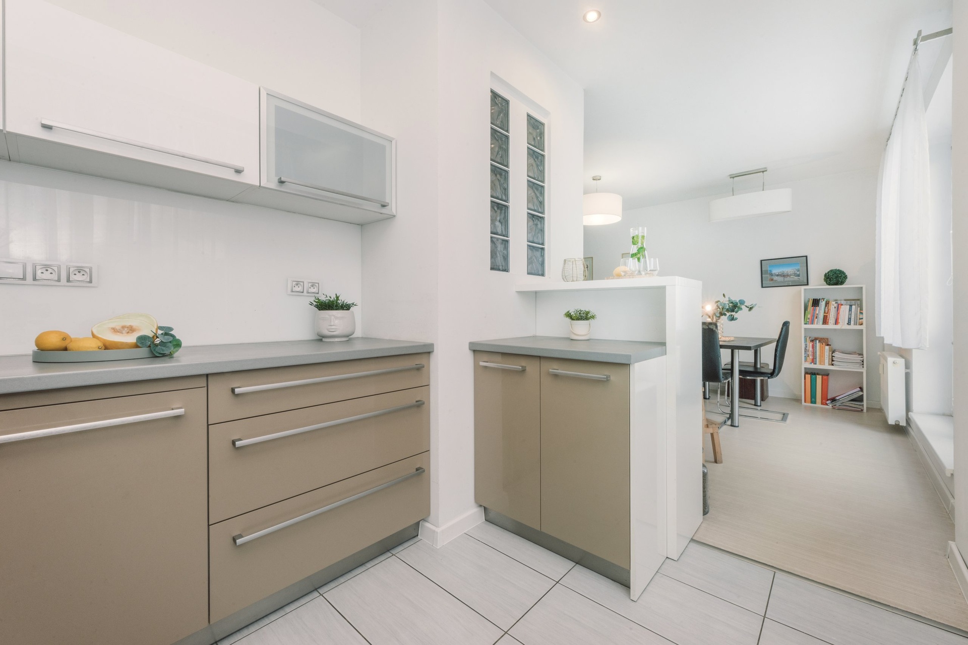 Byt 2+1 Ben. Nám (8)