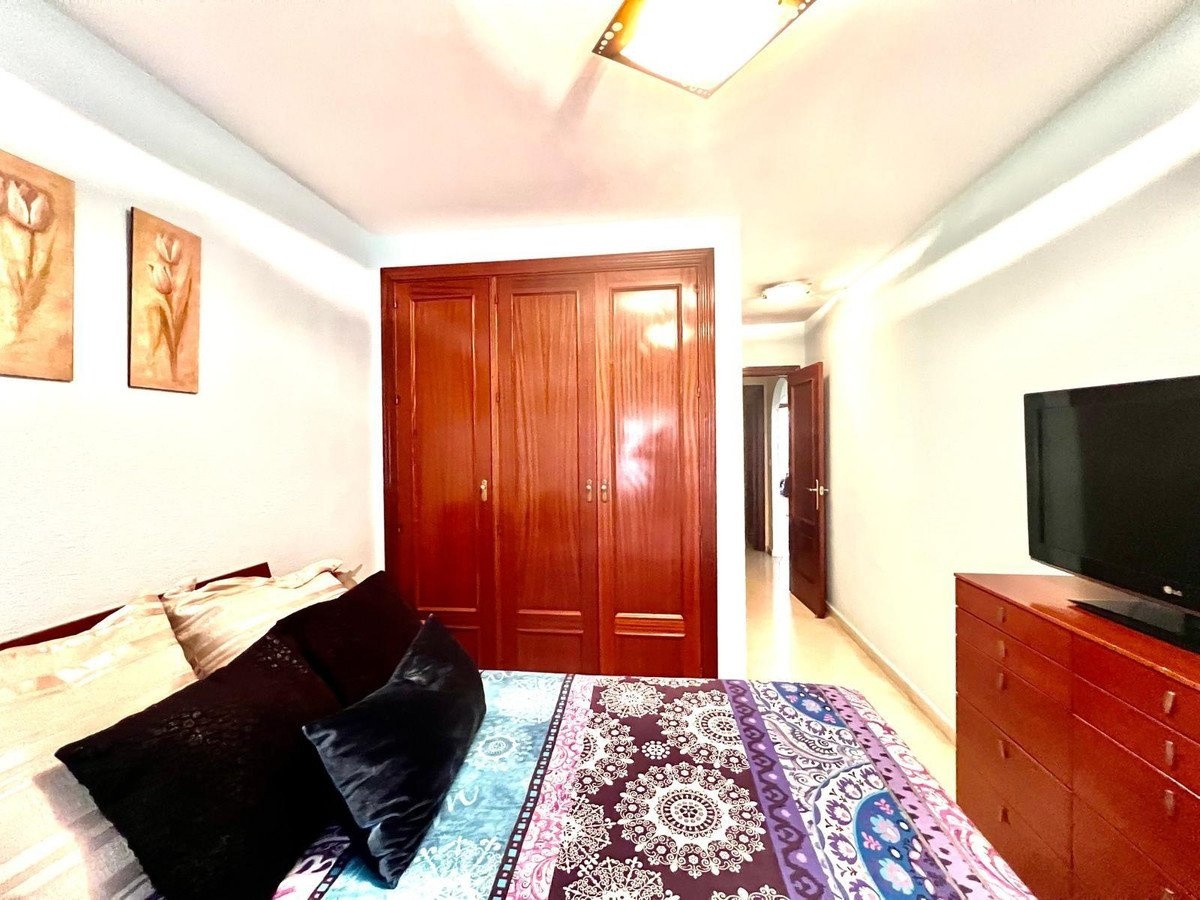 10-bb915d1cb19341576dcdc994b81ab9c5