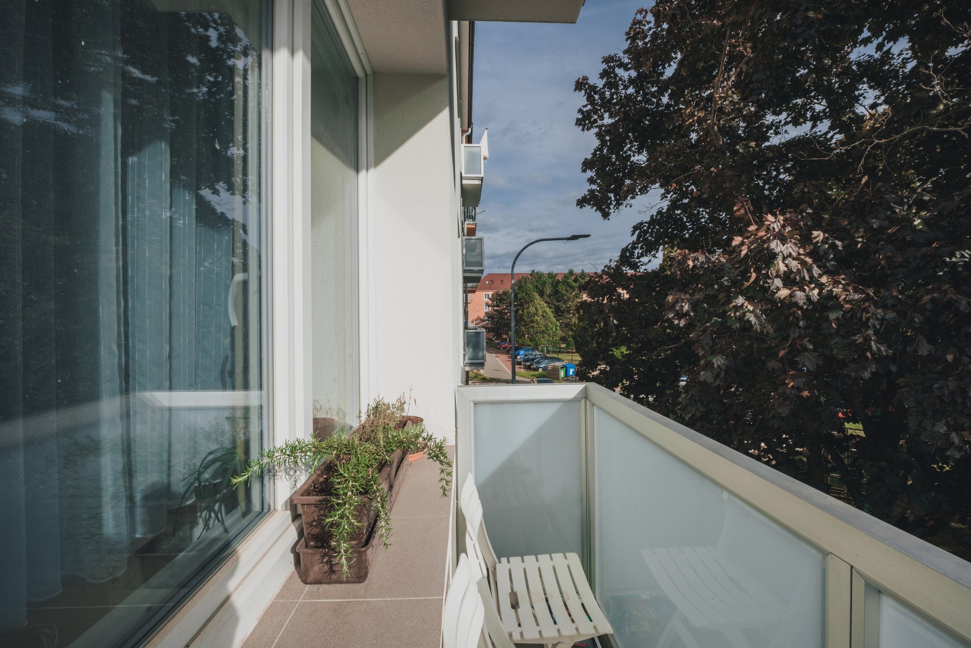 Byt 2+1 Ben. Nám (16)