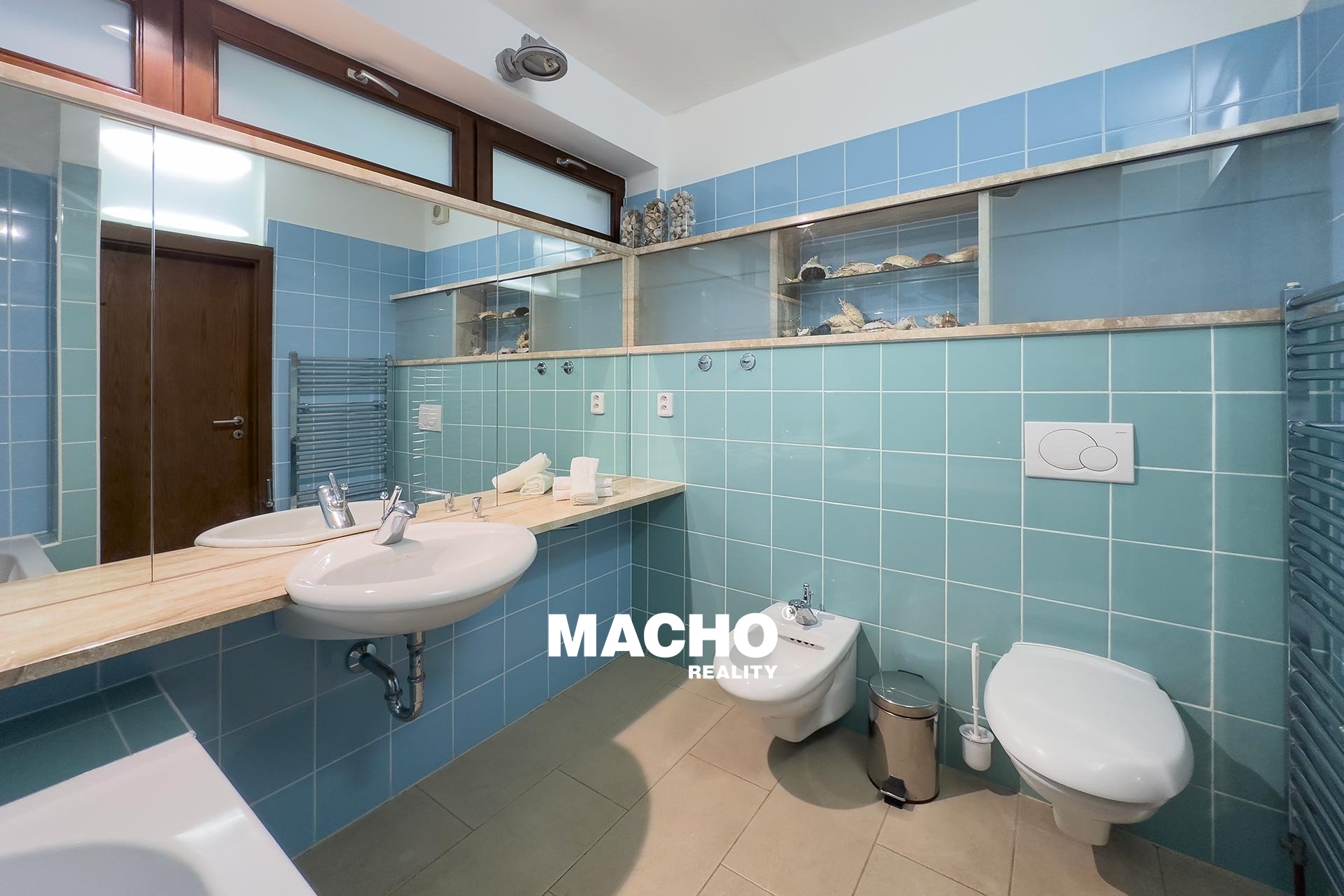 robert-macho-reality-prodej-vily-dobrichovice-54