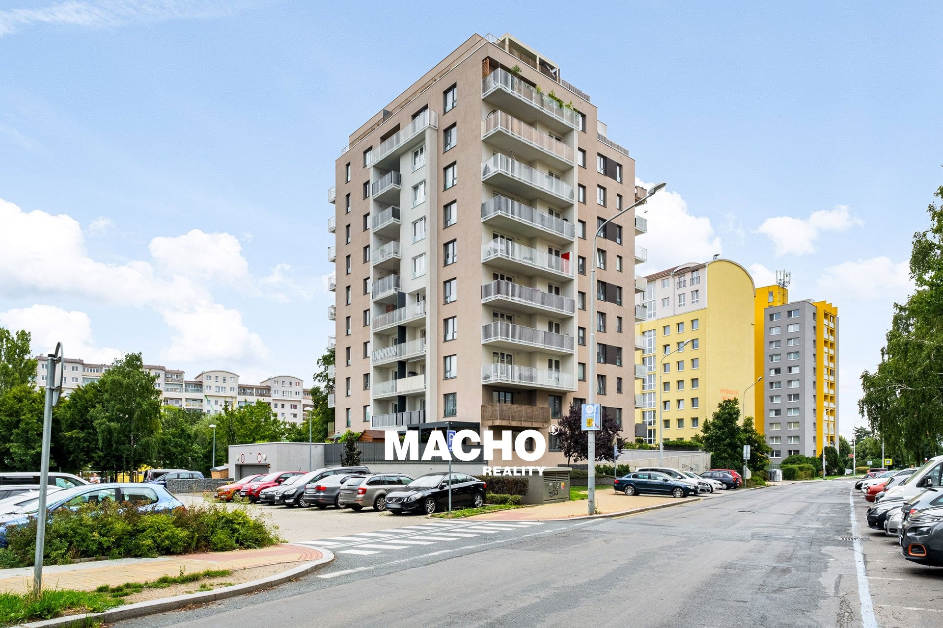 macho-reality-prodej-bytu-krivoklatska-praha-17