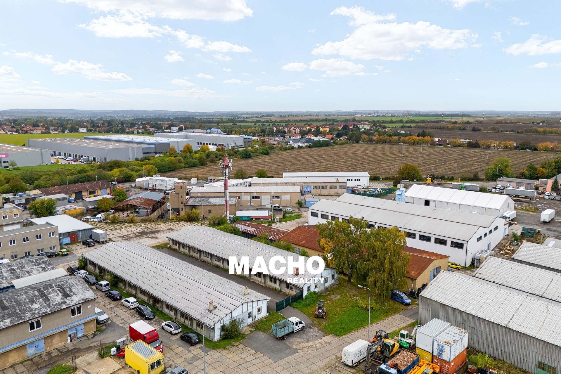 machoreality-pronajem-haly-4-chrastany-07