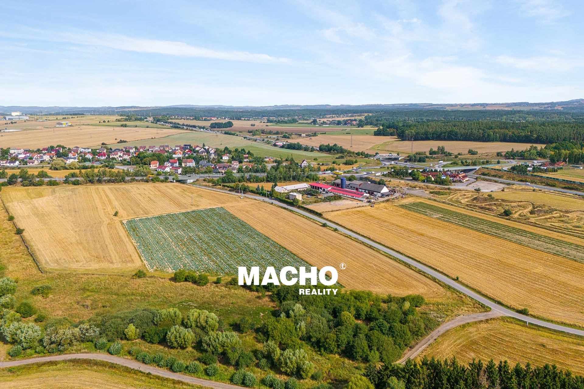 macho-reality-prodej-pozemky-mesice-03