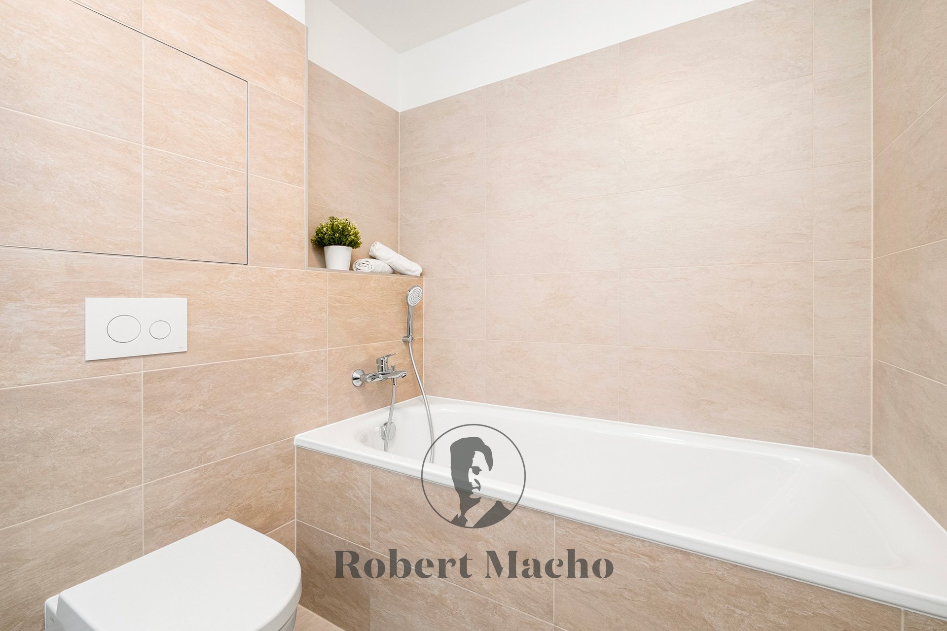 robert-macho-reality-pronajem-bytu-mezi-vodami-praha-07