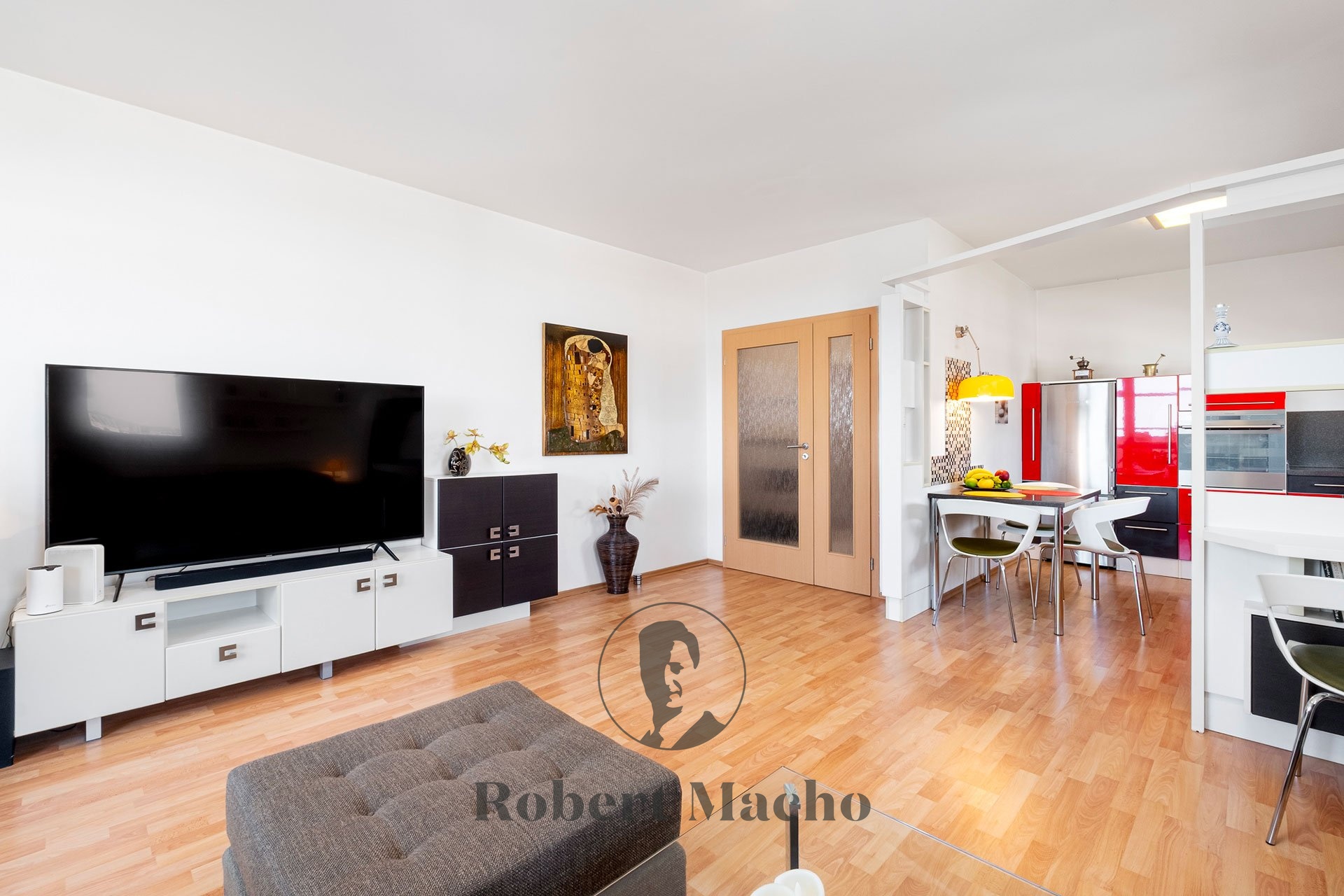 robert-macho-reality-prodej-bytu-v-stihlach-praha-