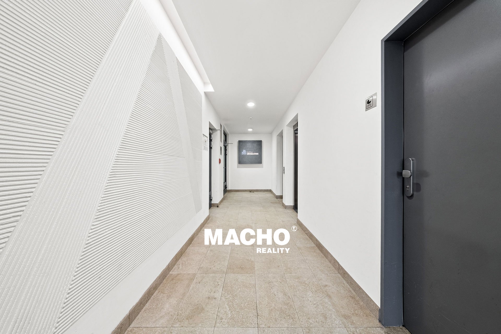 macho-reality-prodej-bytu-krivoklatska-praha-13