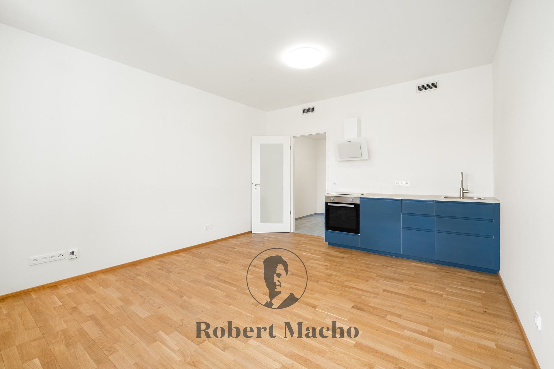 robert-macho-reality-pronajem-bytu-mezi-vodami-pra