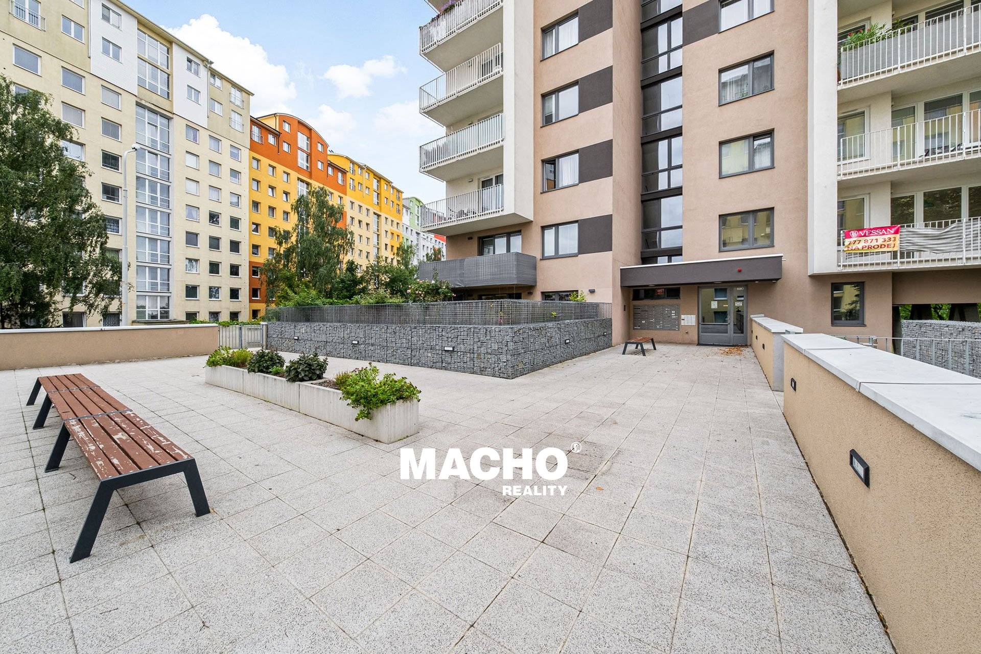 macho-reality-prodej-bytu-krivoklatska-praha-16