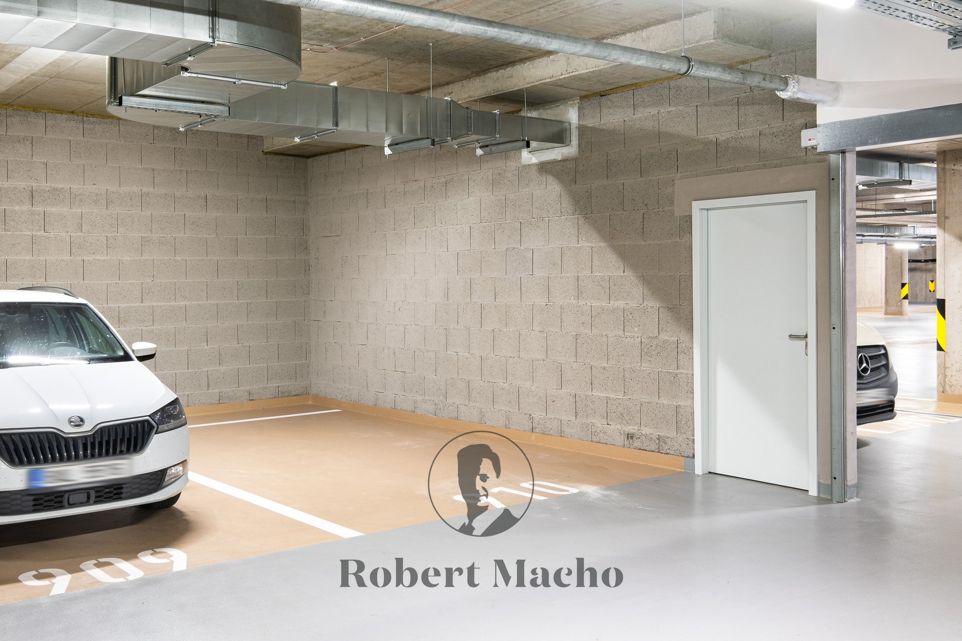 robert-macho-reality-pronajem-bytu-mezi-vodami-pra
