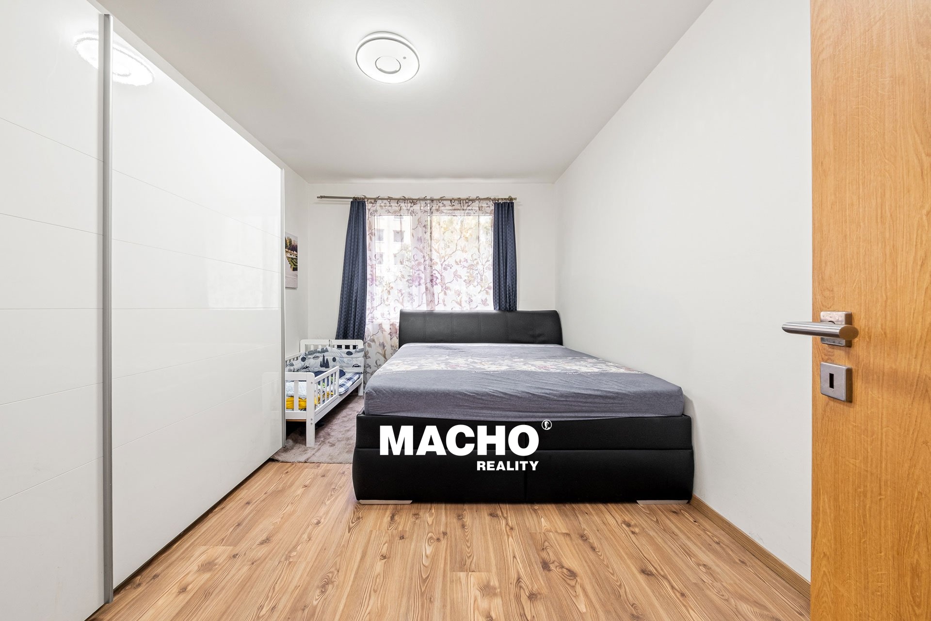 macho-reality-prodej-bytu-krivoklatska-praha-06