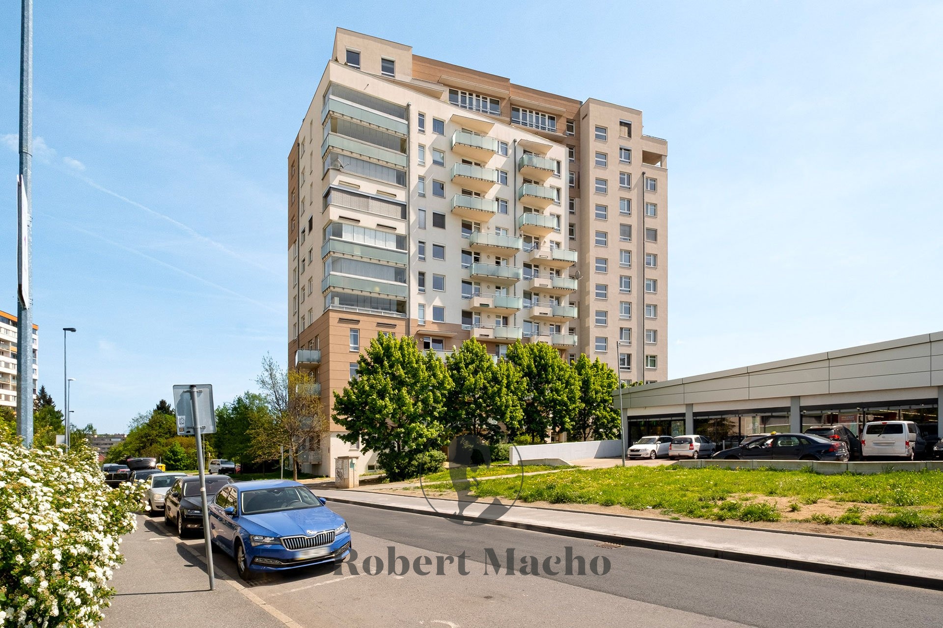 robert-macho-reality-prodej-bytu-v-stihlach-praha-