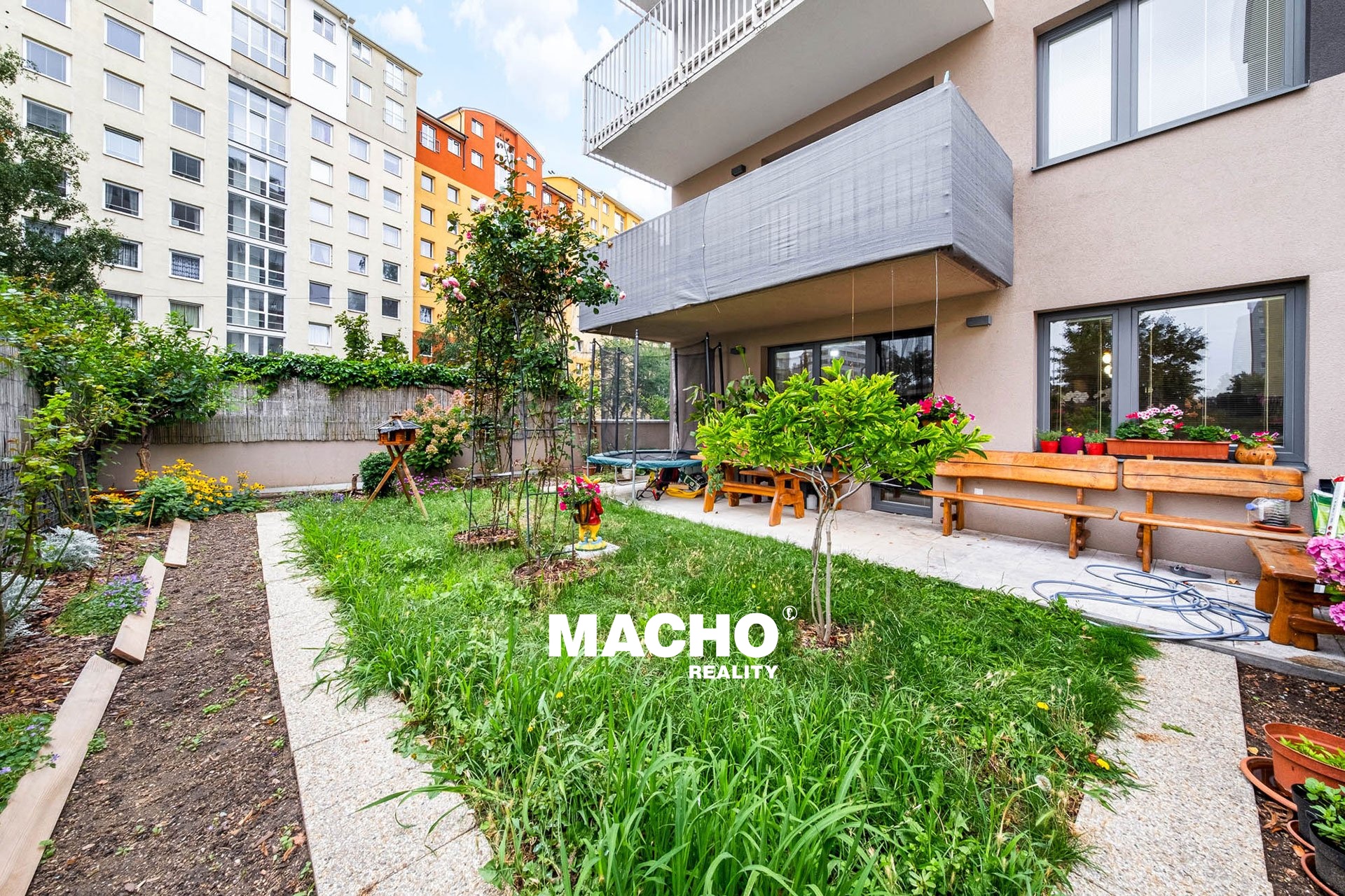 macho-reality-prodej-bytu-krivoklatska-praha-11