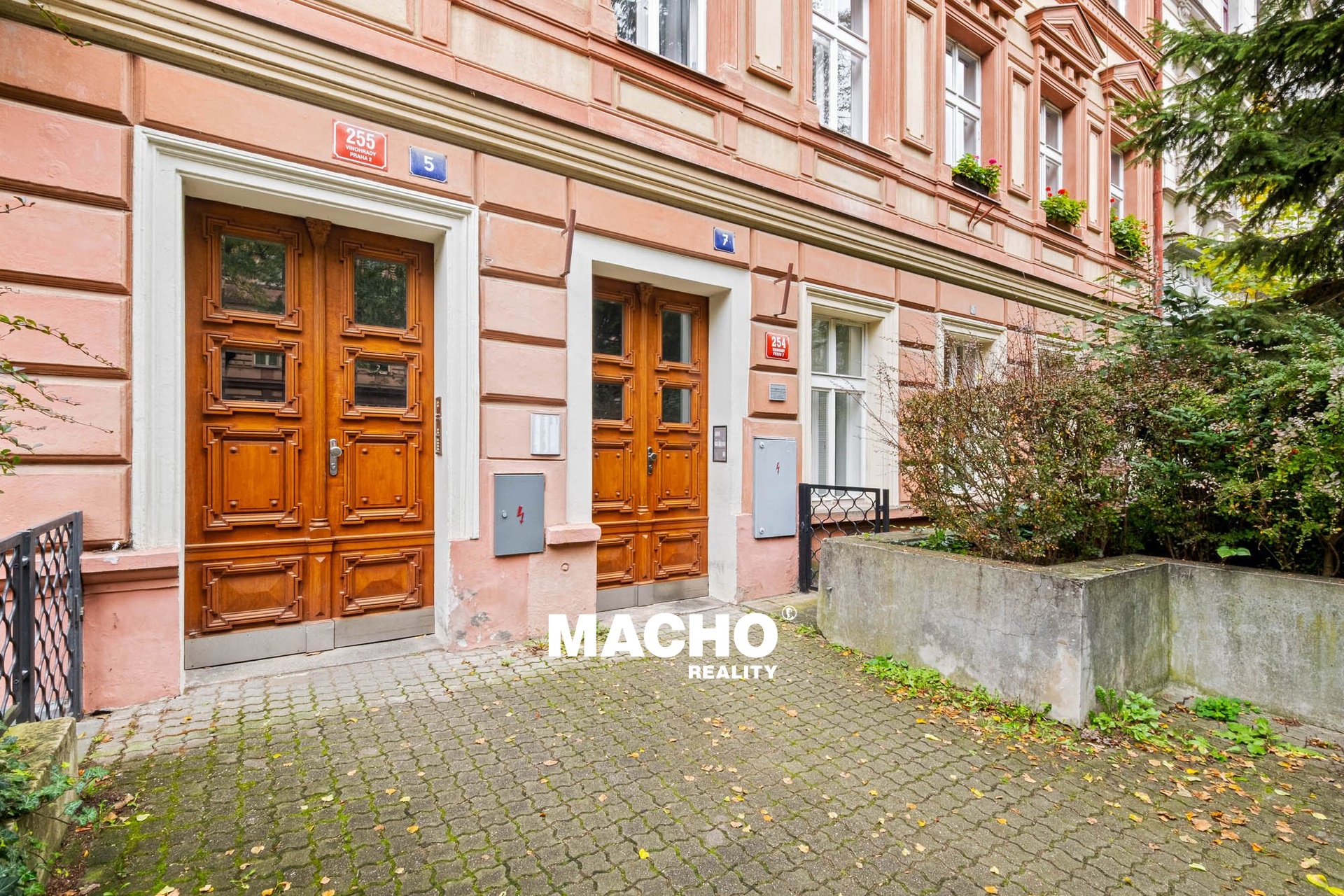 machoreality-prodej-bytu-londynska-praha-13