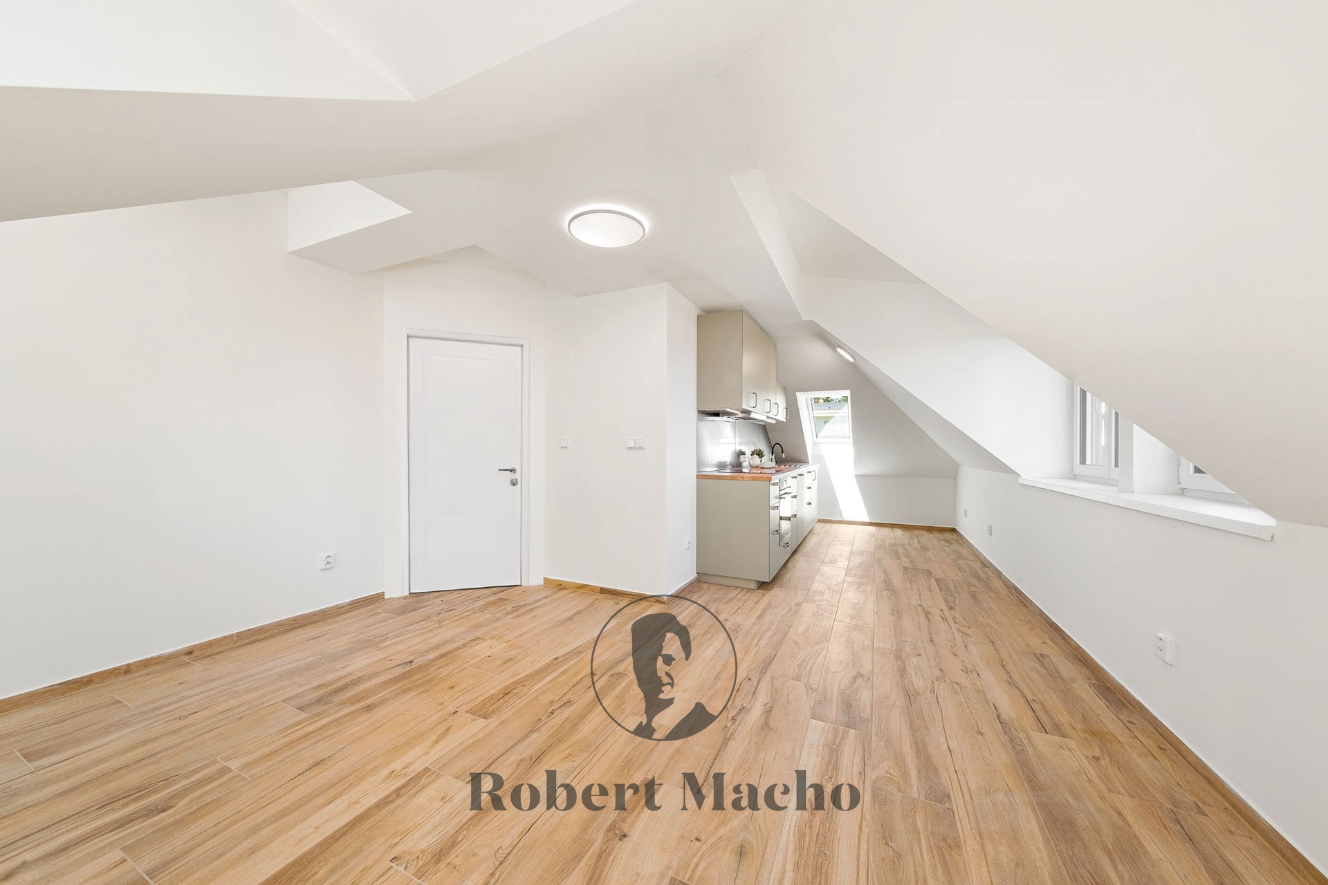 macho-reality-pronajem-bytu-5-kvetna-mnisek-01