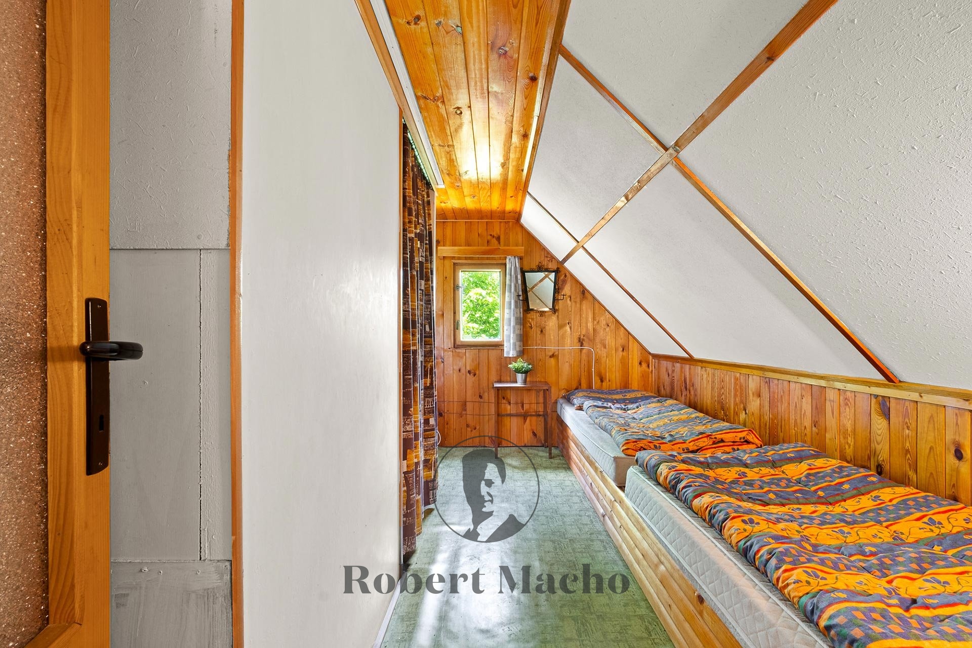 macho-reality-prodej-chaty-trebenice-10