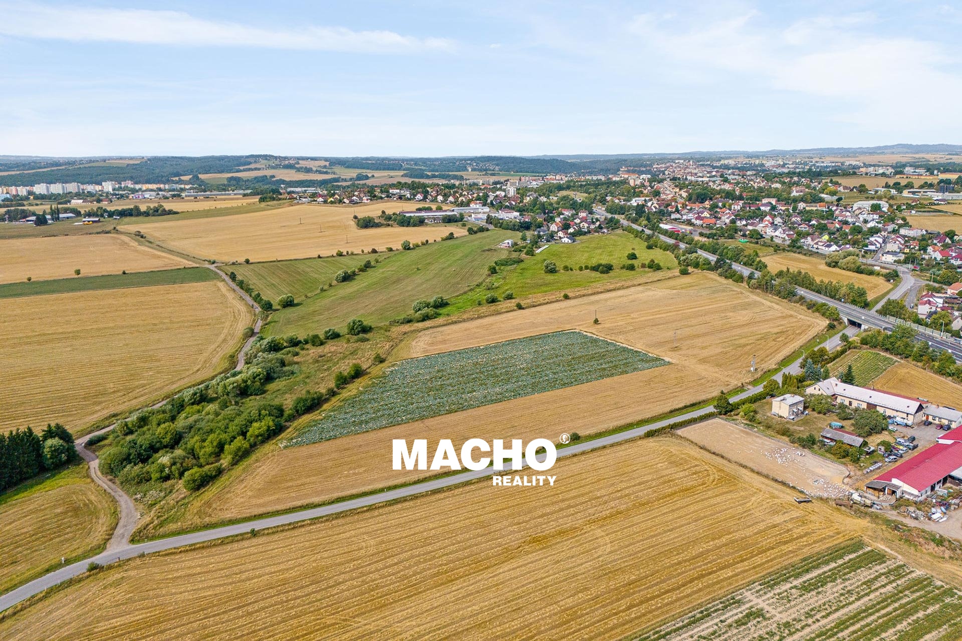 macho-reality-prodej-pozemky-mesice-05
