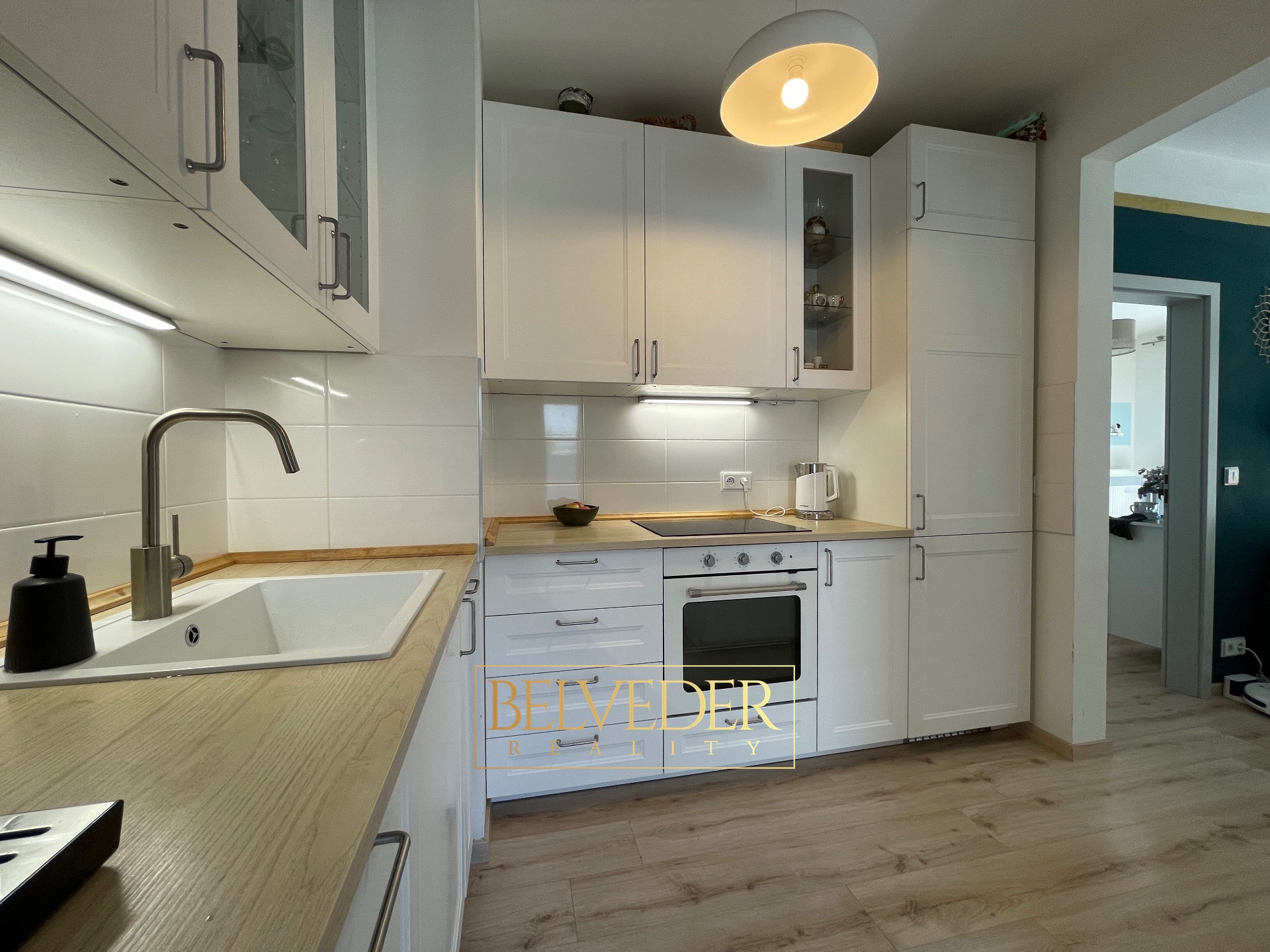 95E39026-2B52-4BA8-A0DD-45F6DECFFA95