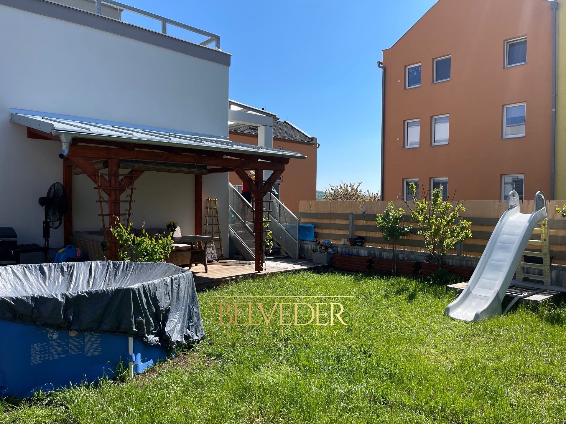 26283128-C291-4F18-BC1A-73DCC73B0687