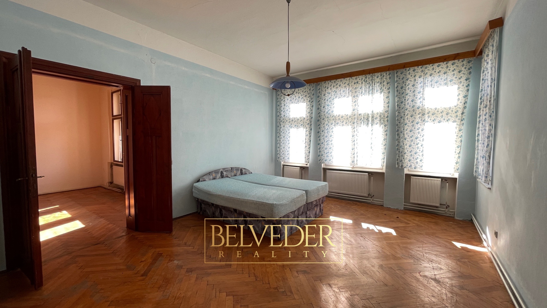 745F6CC3-1851-4F0D-96A0-DDD88F645A61