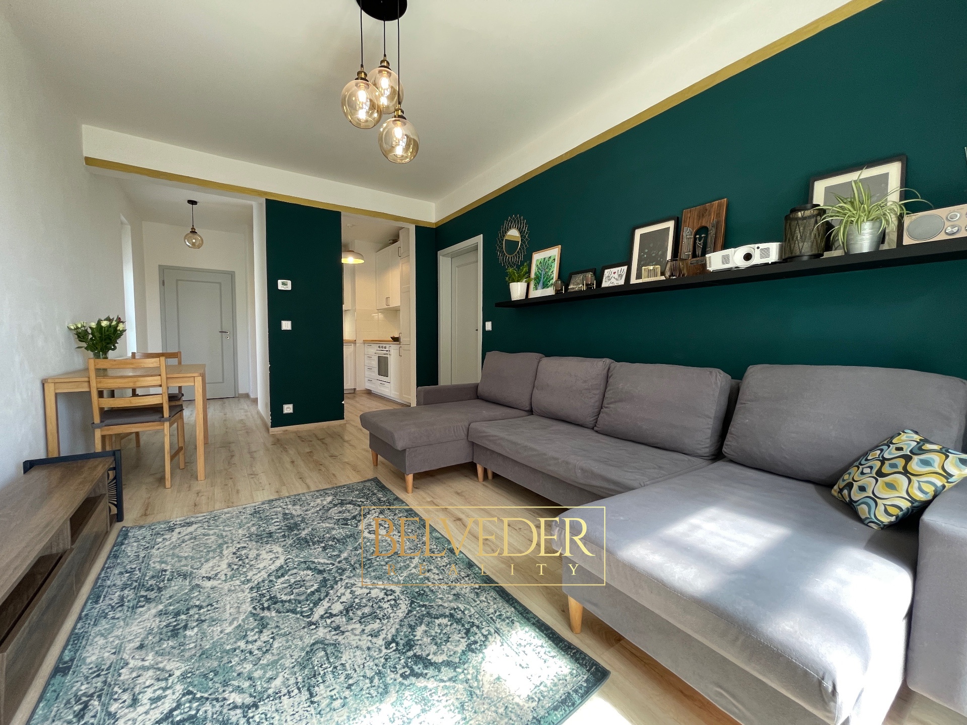 ABF2CE5D-B57F-407A-A5B1-33B94DFE4C15