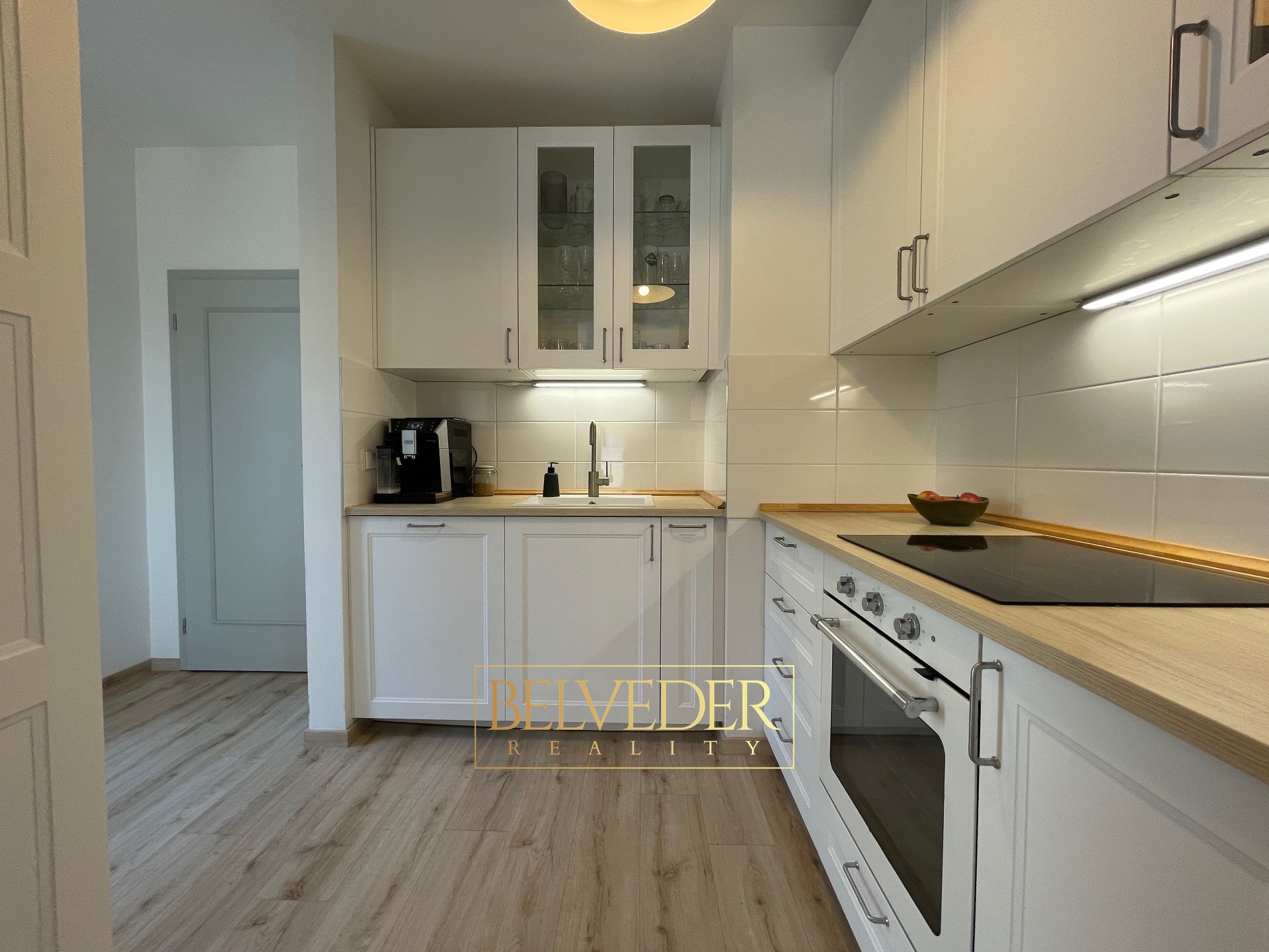 B08E2B5C-4C35-4166-BDED-6CDBA47C9B6A