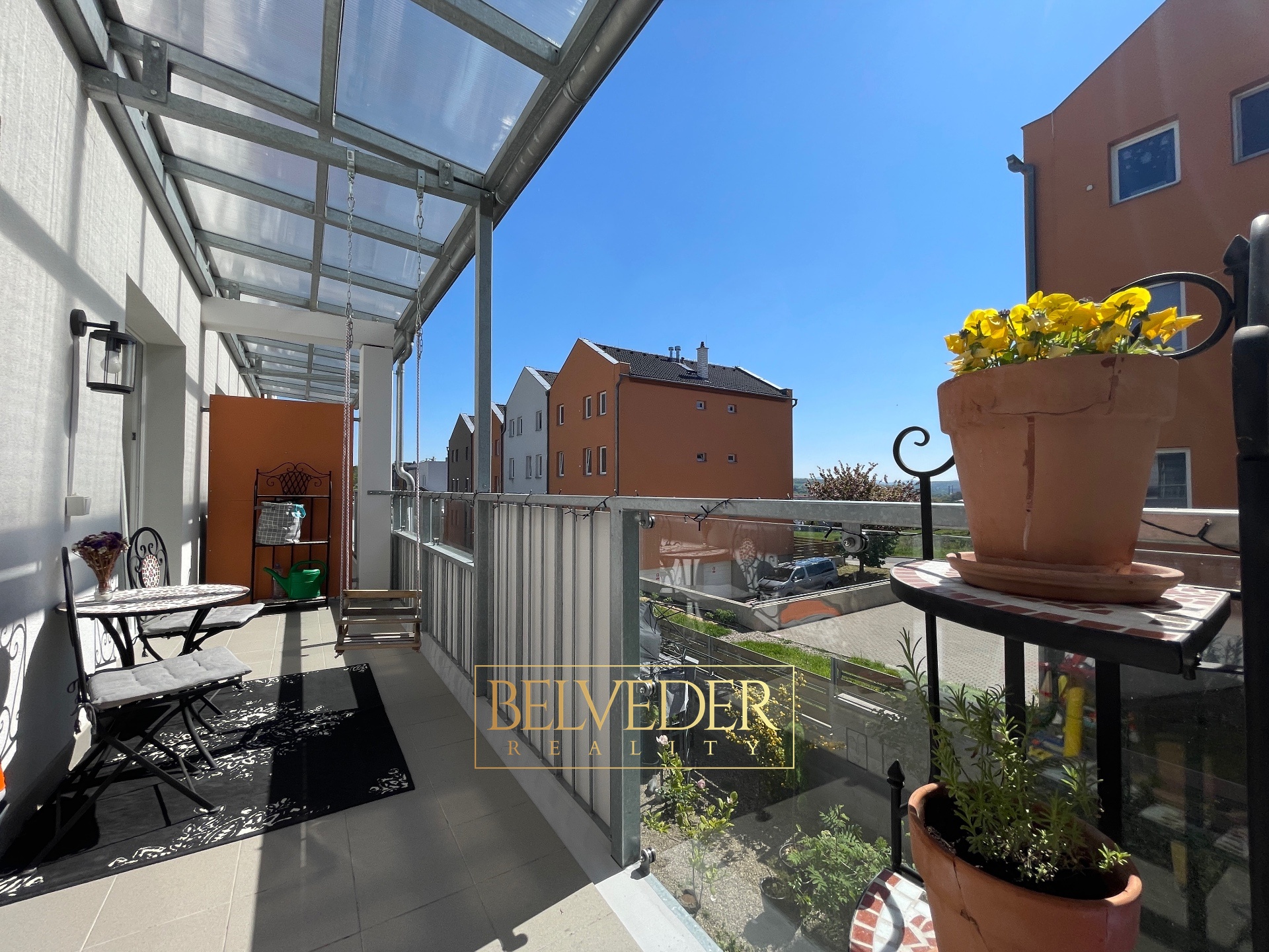 4C830635-E927-442B-9E87-6F9F81A05E2B