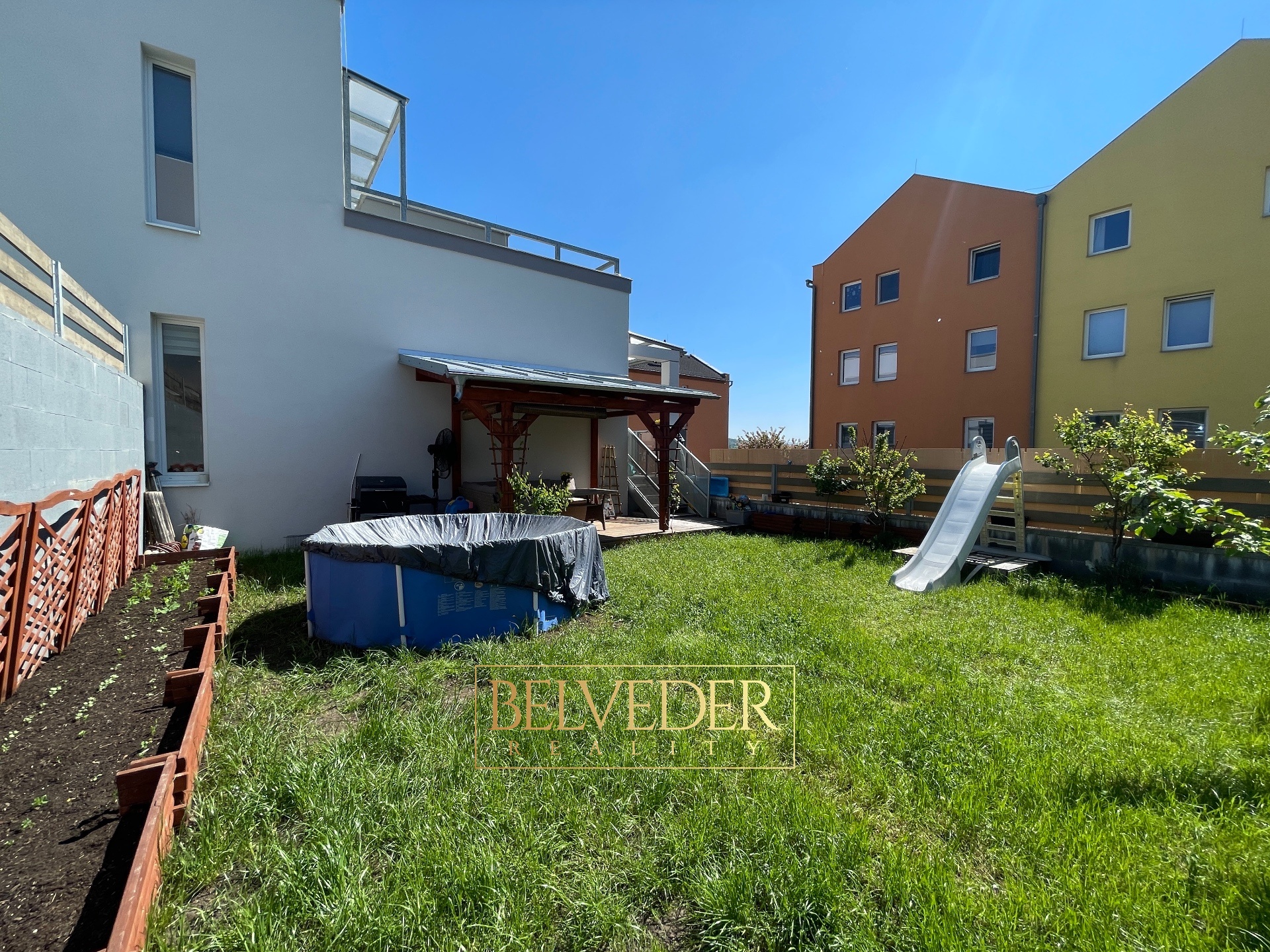 4F94D707-861A-4981-832D-BF7F73A0F9AC