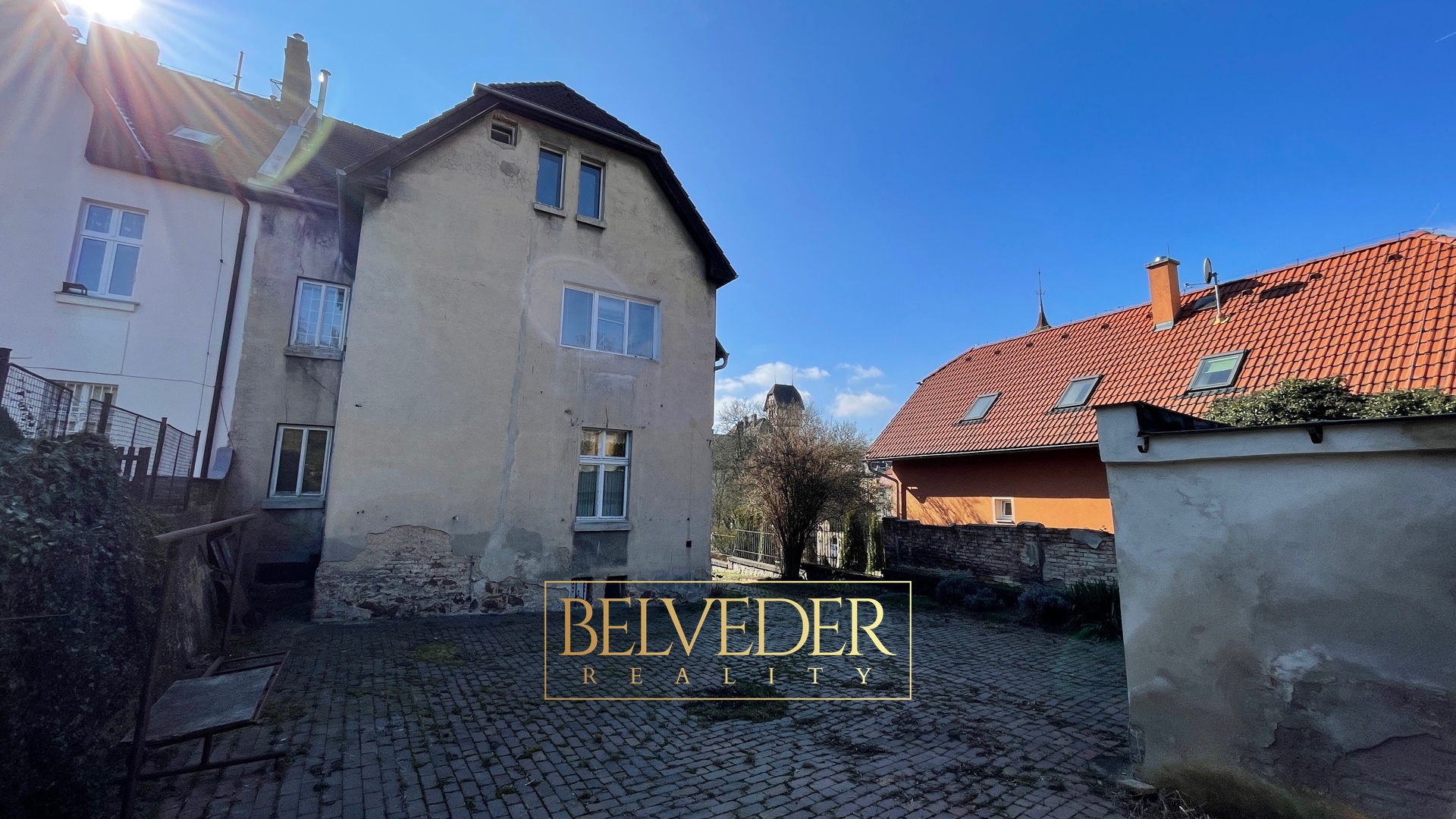 2017A538-0C34-4012-85F1-775D8A4A5FE9