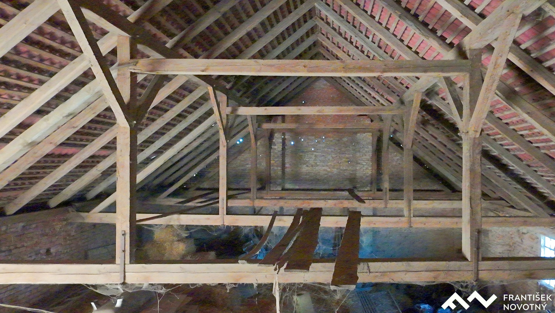 dji_fly_20260409_160356_0129_1775743839481_photo_b