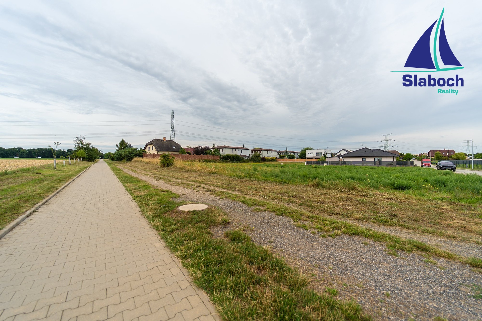 Pozemek,_Měšice_(14)[1]
