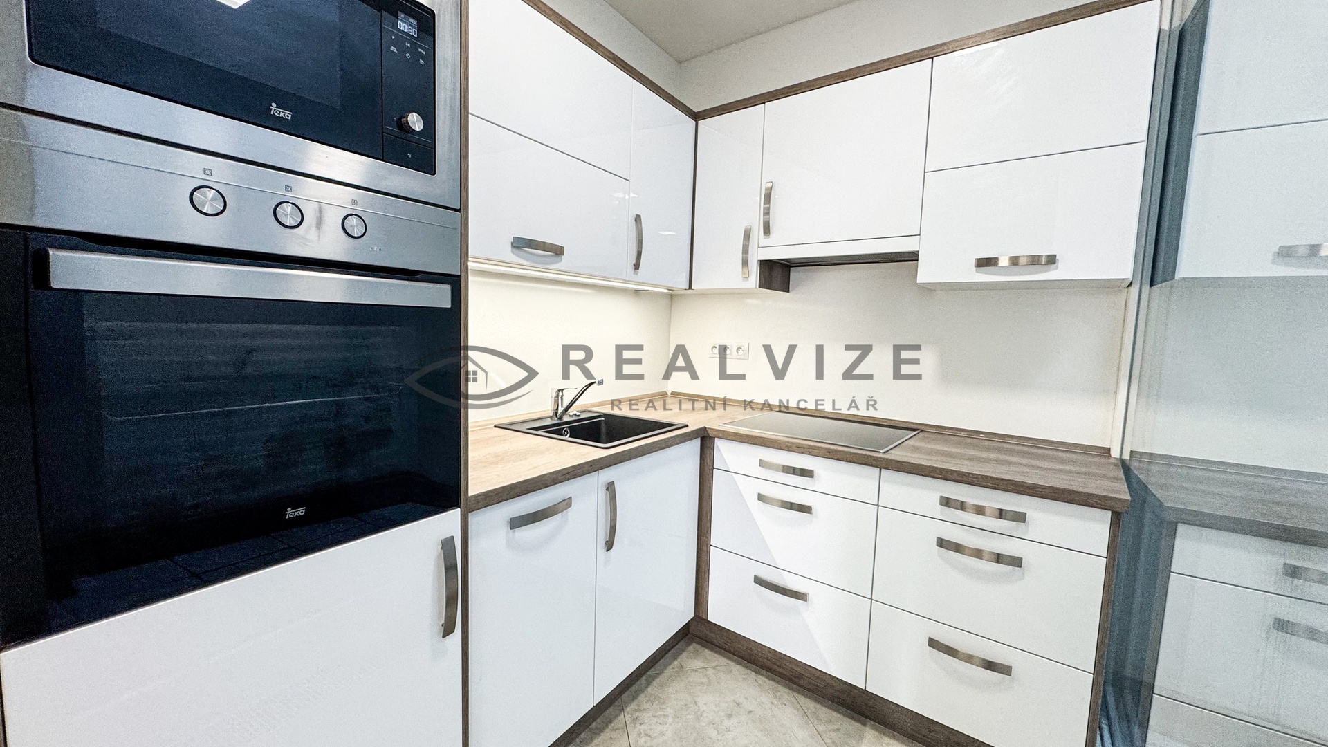 Moderní 1+kk, 27m2 k pronájmu kuchyně 2