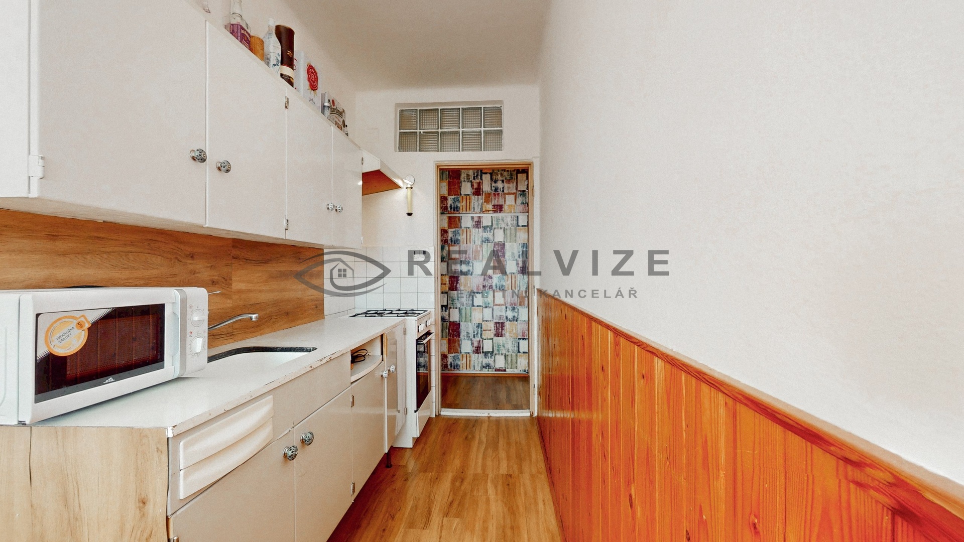Byt Brožíkova 2+1 kuchyně 3 