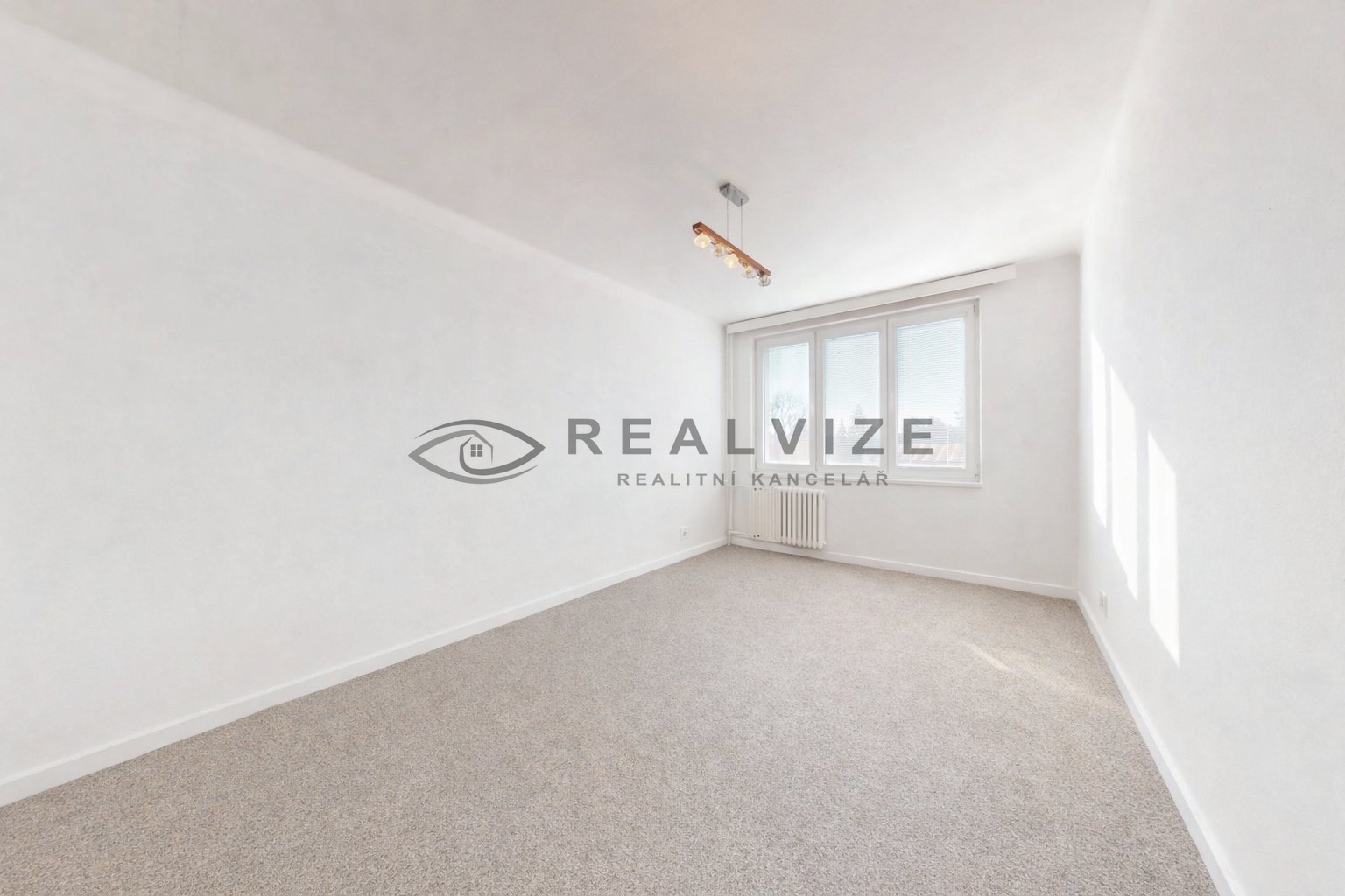 Byt Brožíkova 2+1 pokoj