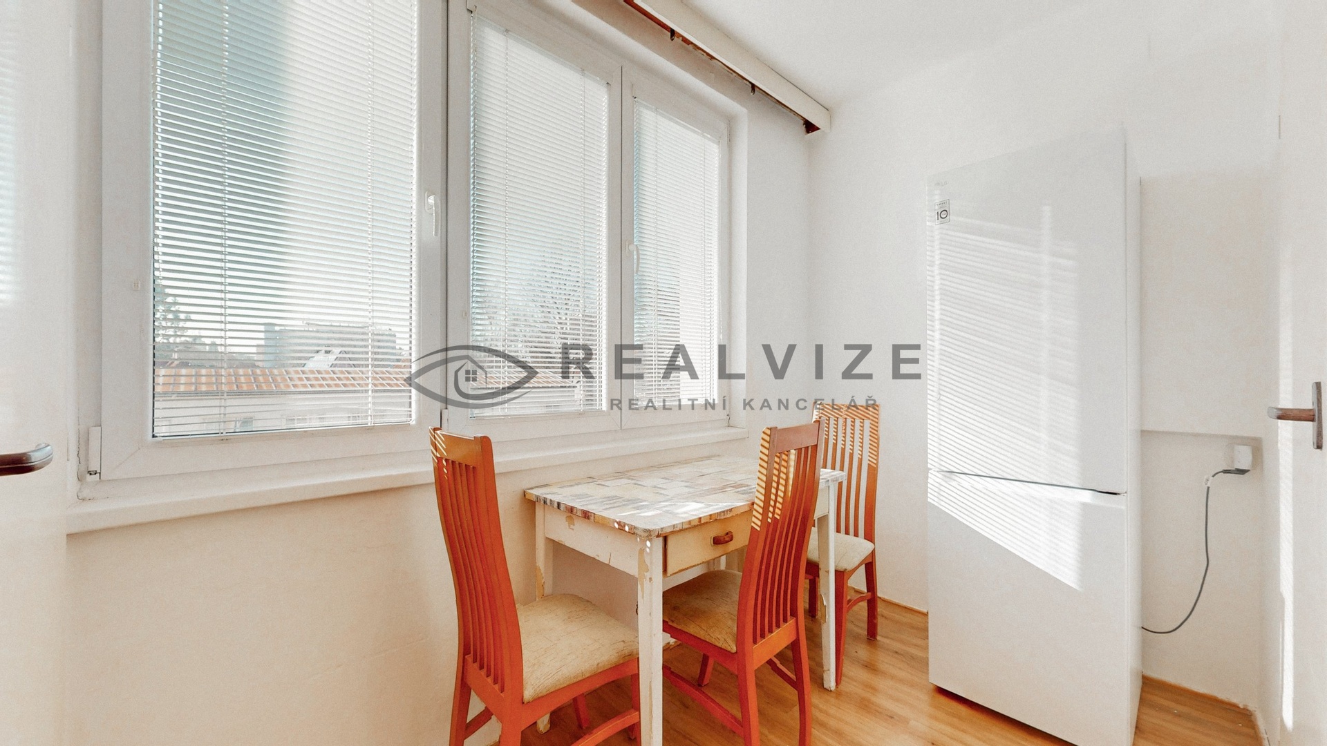 Byt Brožíkova 2+1 jídelna