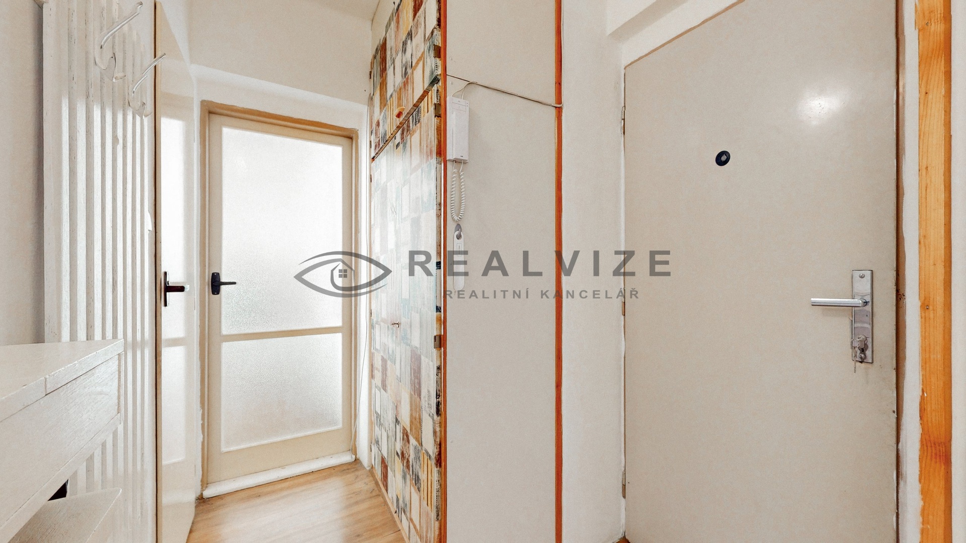 Byt Brožíkova 2+1 vstup 2
