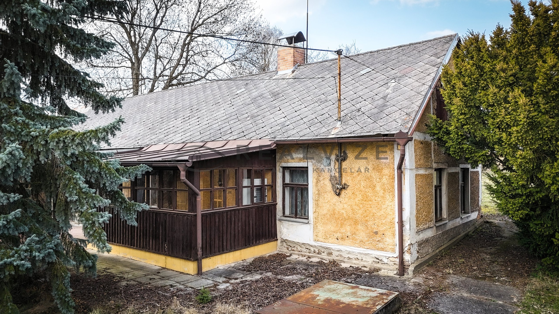 Chalupa Příbram pohled na chalupu 4